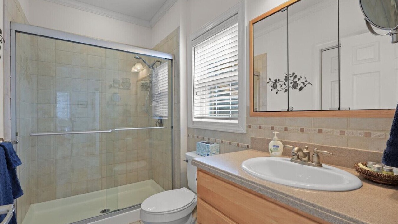 Photo of Bathroom in Bell