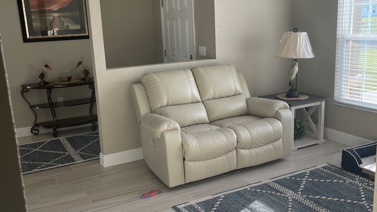 Photo of Livingroom in Candler