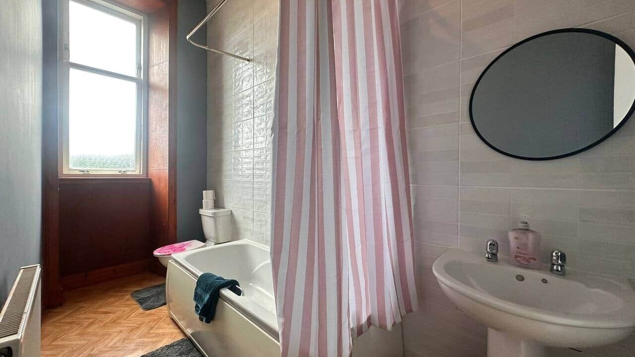 Photo of Bathroom in Glasgow Westend