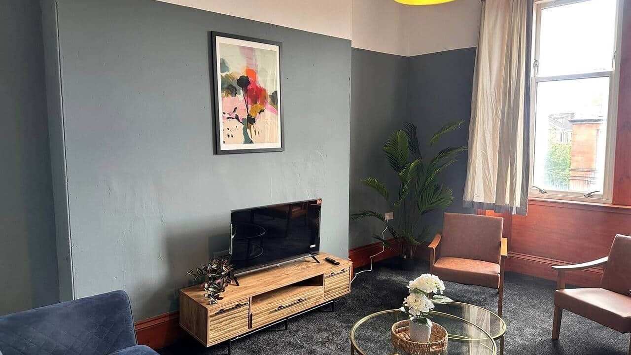 Photo of Livingroom in Glasgow Westend