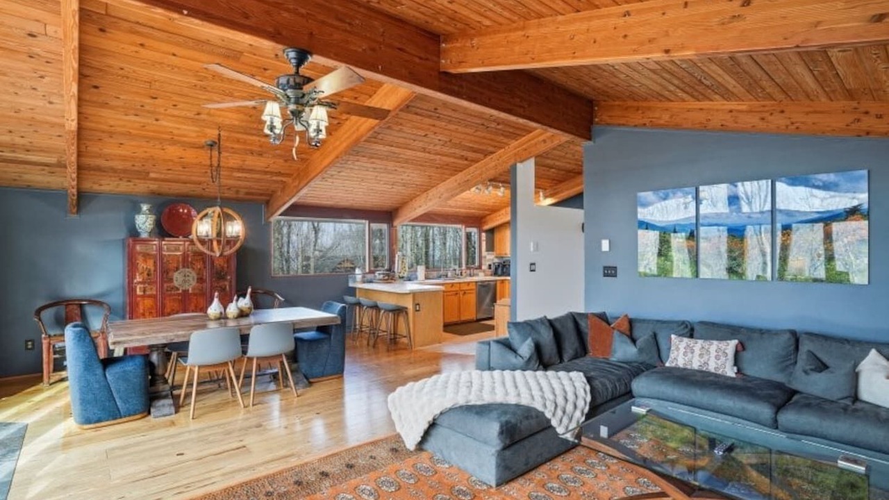 Photo of Livingroom in Beech Mountain