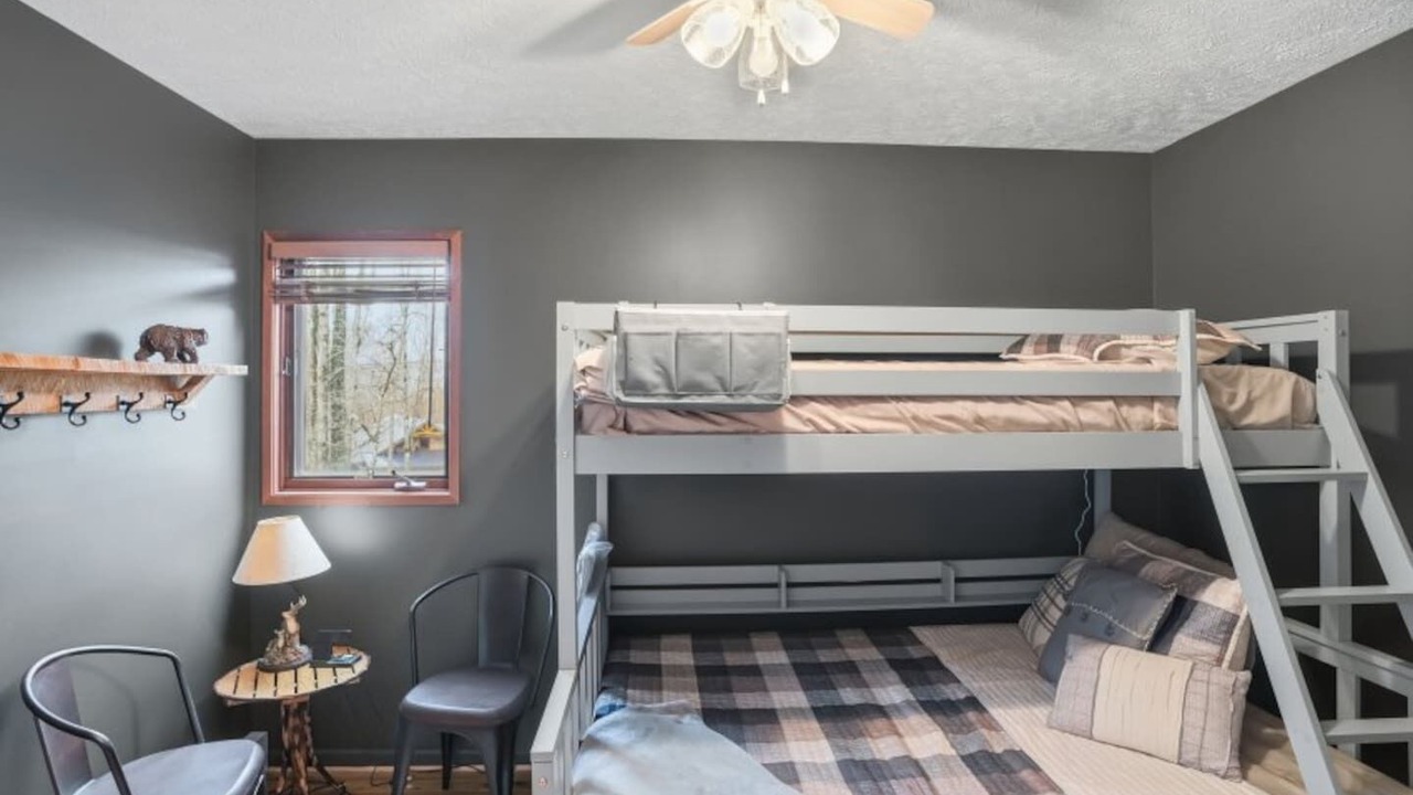 Photo of Bedroom in Beech Mountain