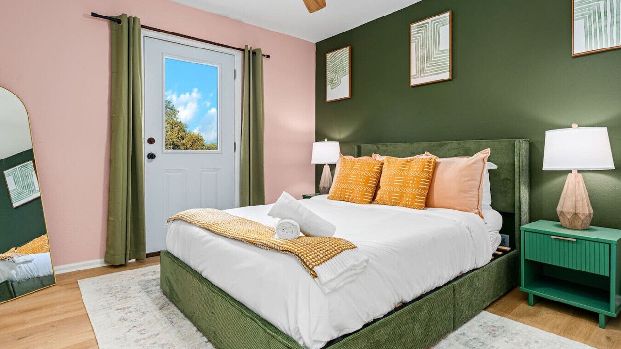 Photo of Bedroom in North San Antonio - SAT