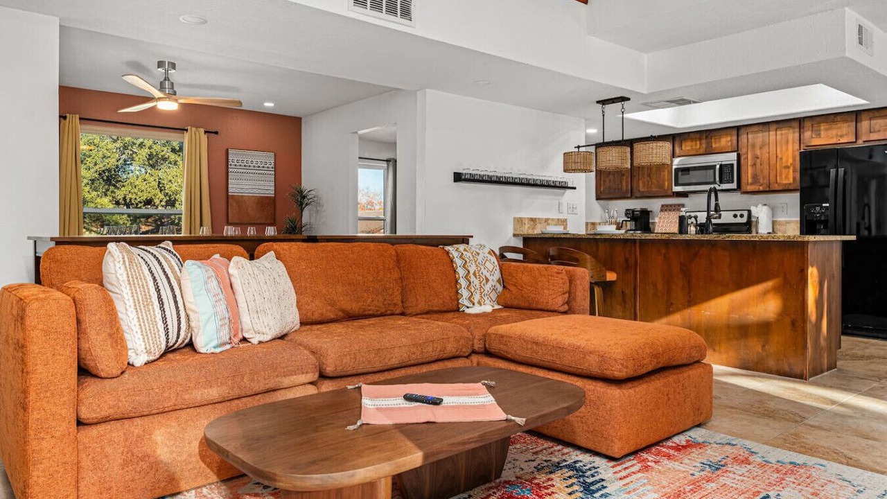 Photo of Livingroom in North San Antonio - SAT