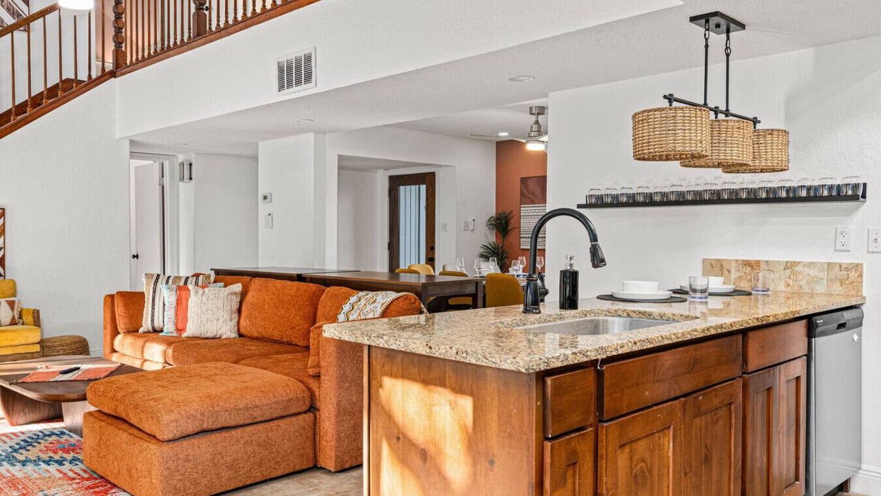 Photo of Livingroom in North San Antonio - SAT