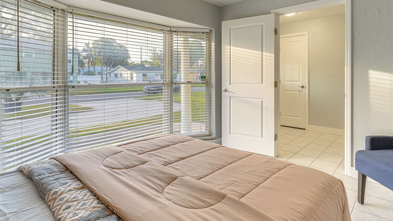 Photo of Bedroom in Shore Acres