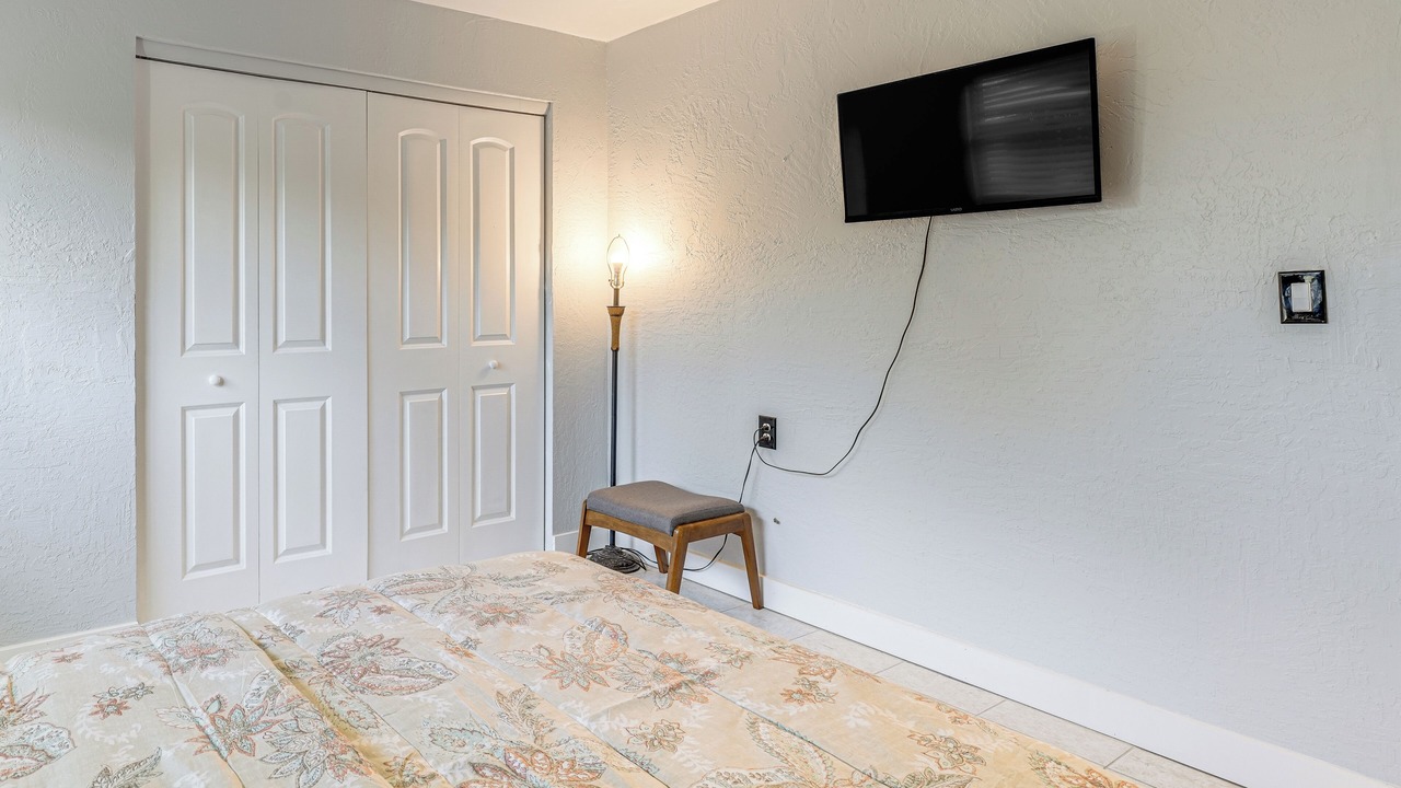 Photo of Bedroom in Shore Acres