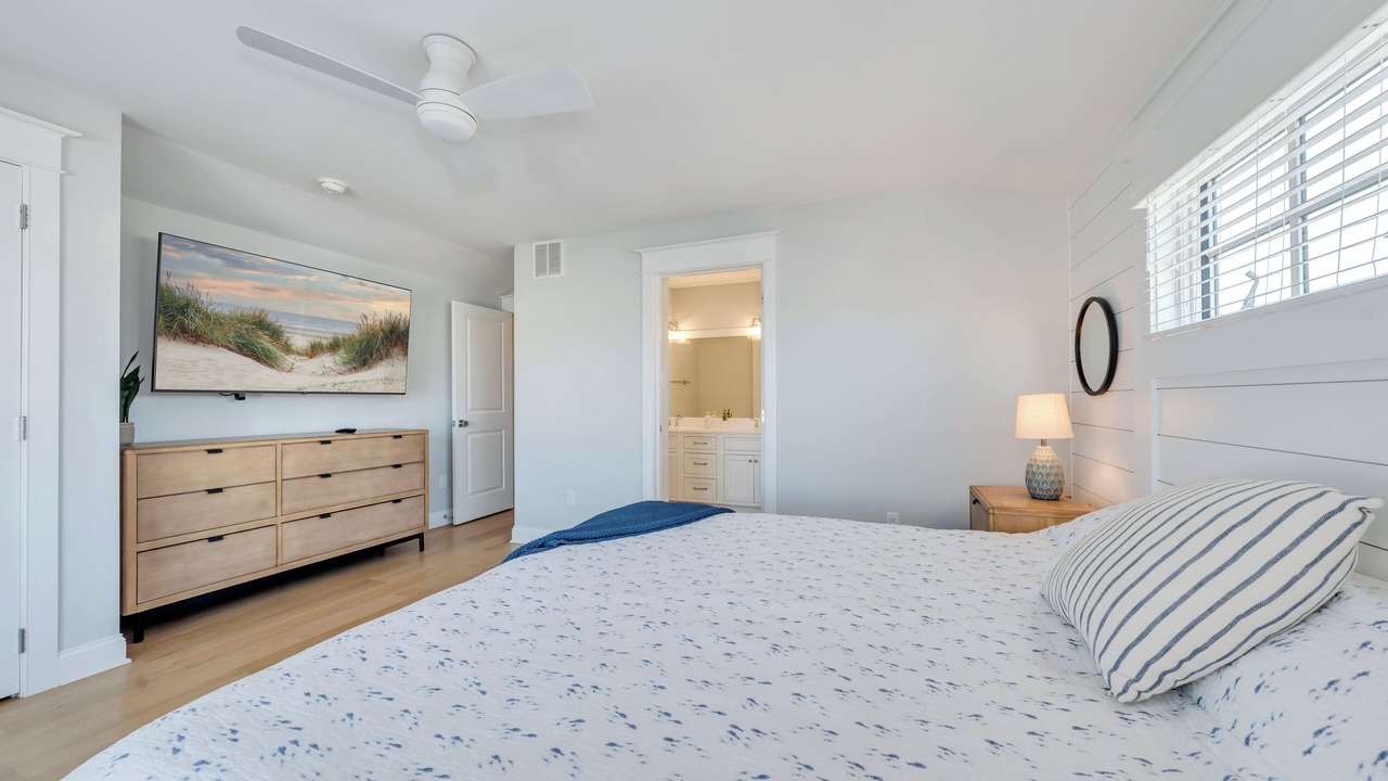 Photo of Bedroom in Avalon