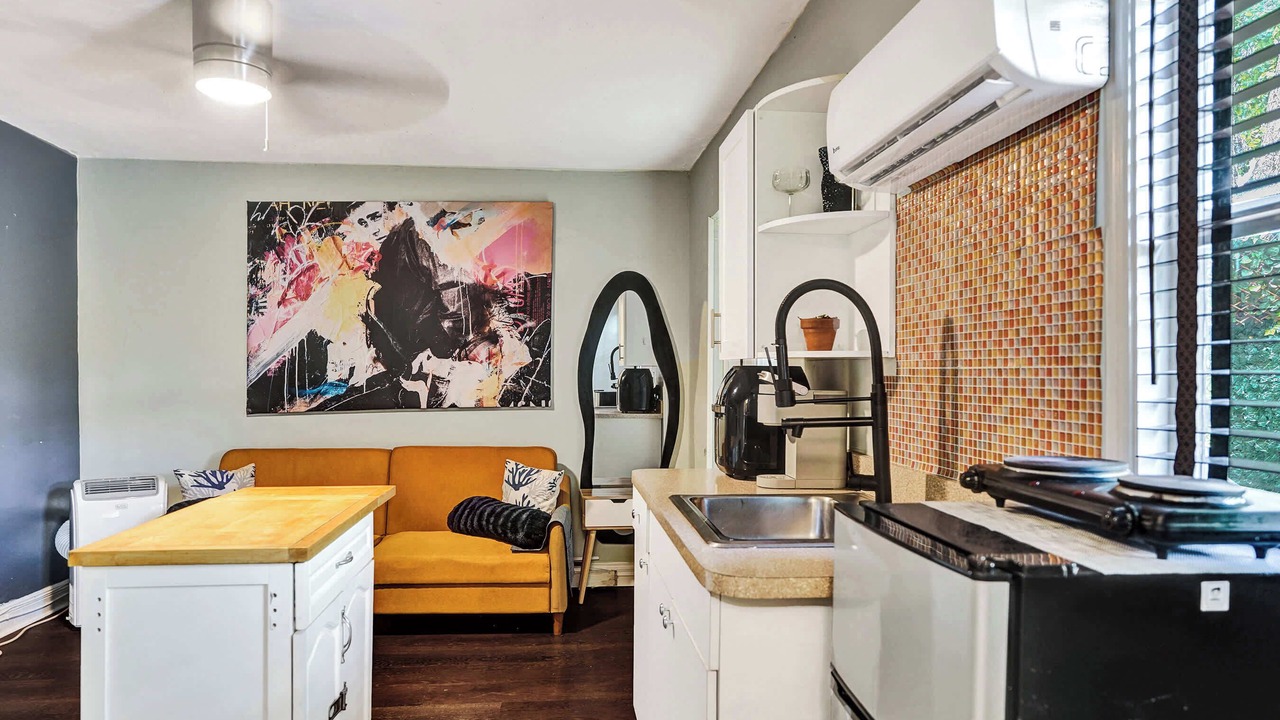 Photo of Bedroom in Coral Heights