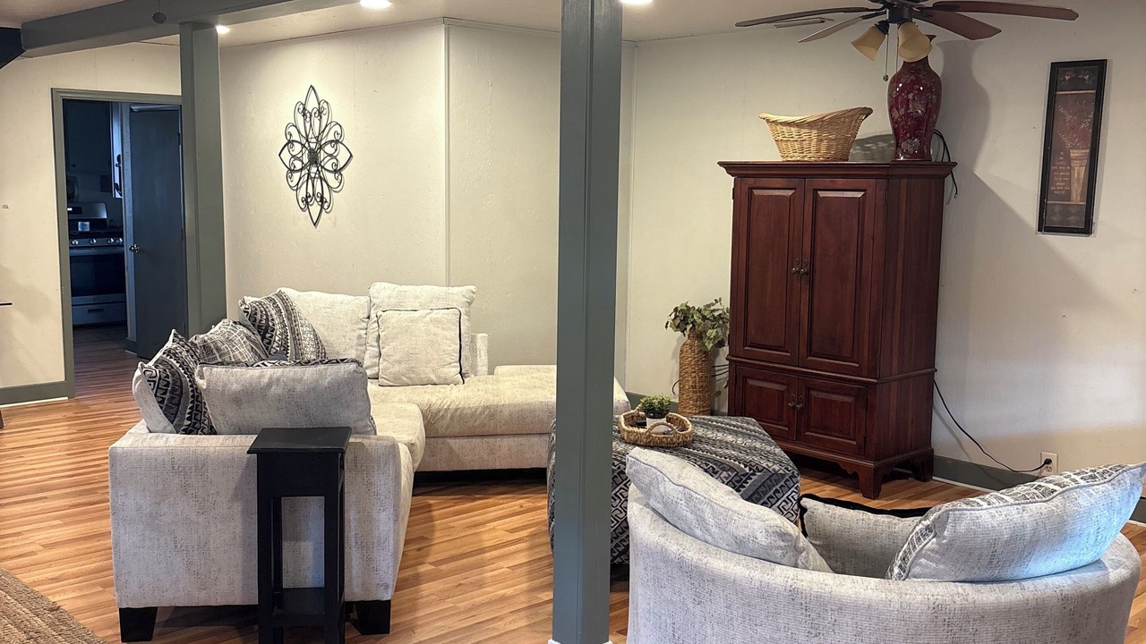 Photo of Livingroom in Buffalo Junction