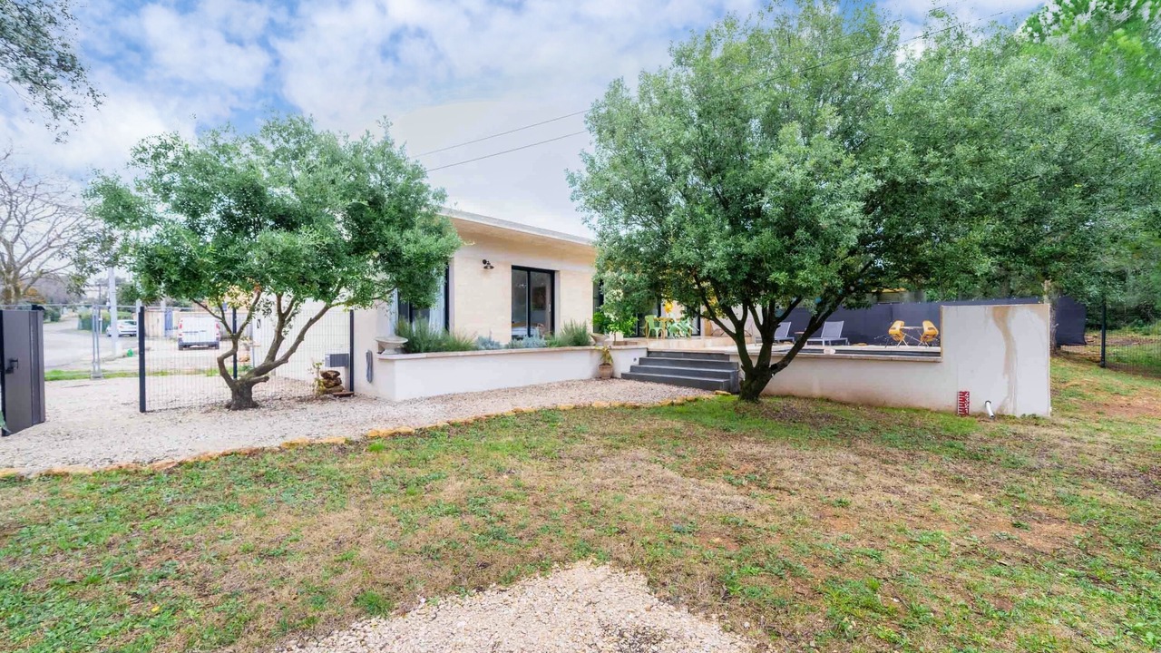 Photo of Outdoor in Vers-Pont-du-Gard