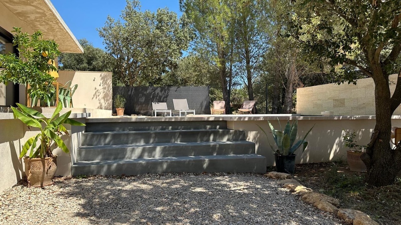 Photo of Patio Balcony in Vers-Pont-du-Gard