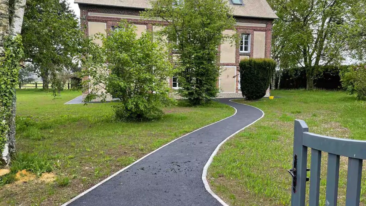 Photo of Outdoor in Rugles