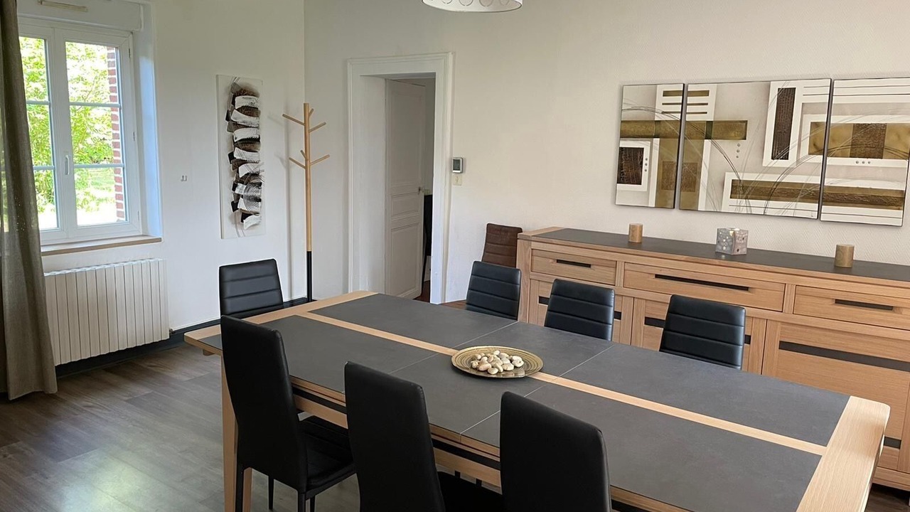 Photo of Others in Rugles