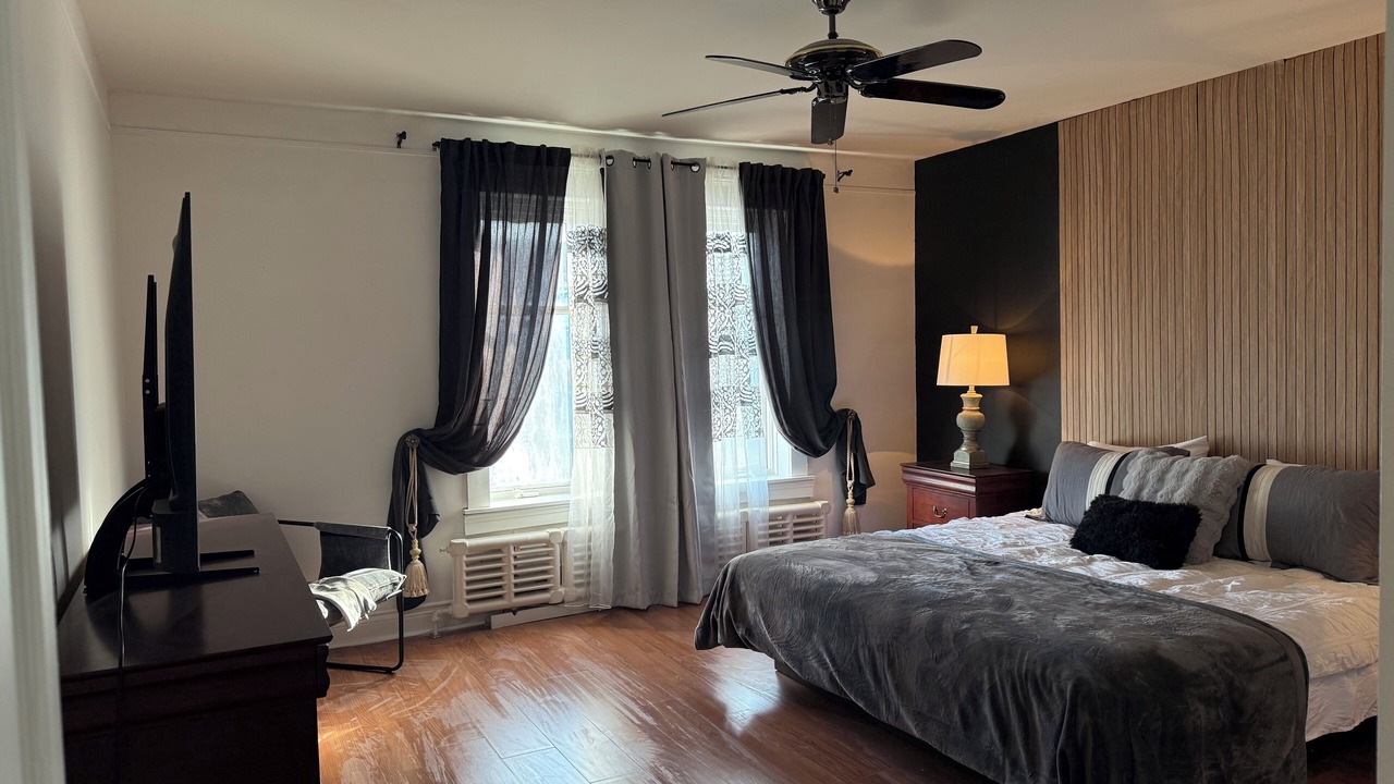 Photo of Bedroom in Desjardins