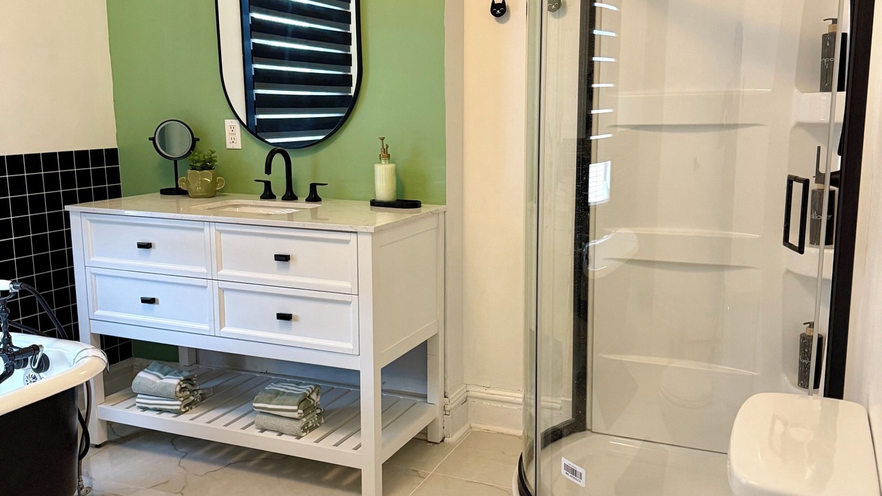 Photo of Bathroom in Desjardins