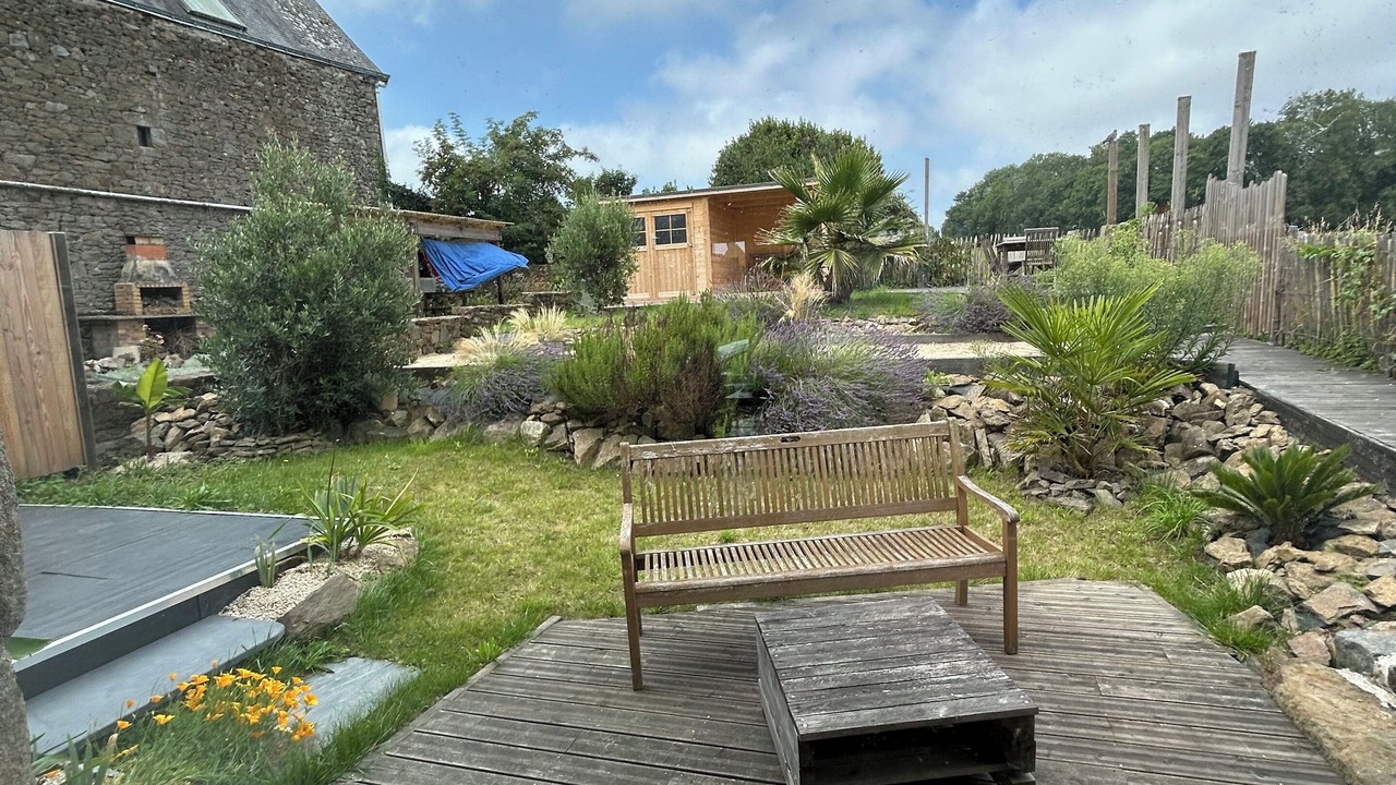 Photo of Patio Balcony in Pleudihen-sur-Rance