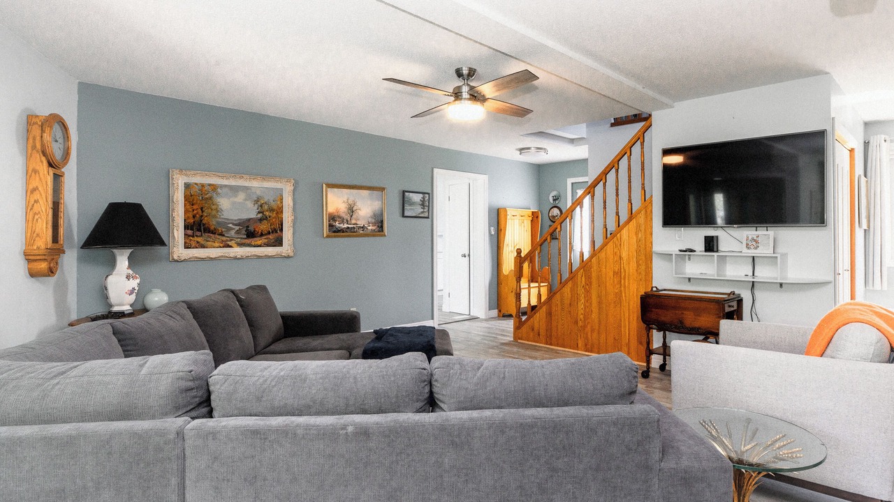 Photo of Livingroom in Lambton Shores