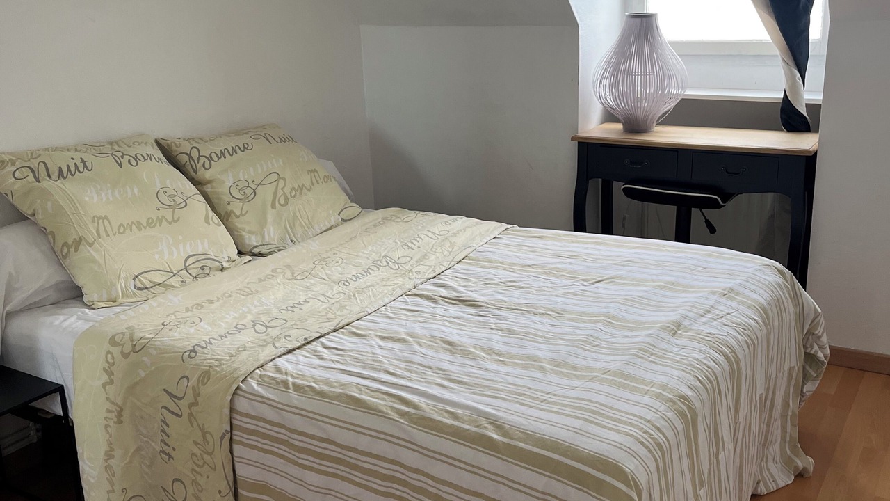 Photo of Bedroom in Savigny-le-Temple