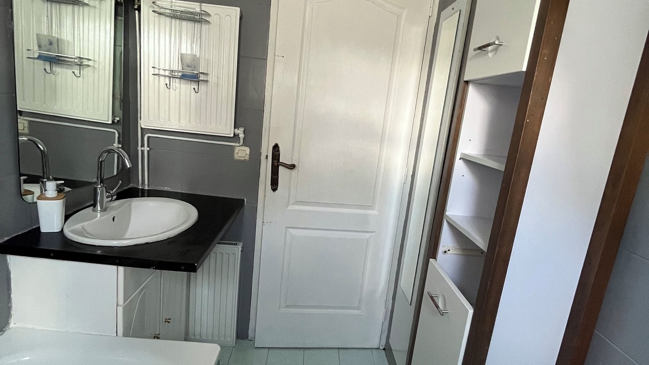 Photo of Bathroom in Savigny-le-Temple