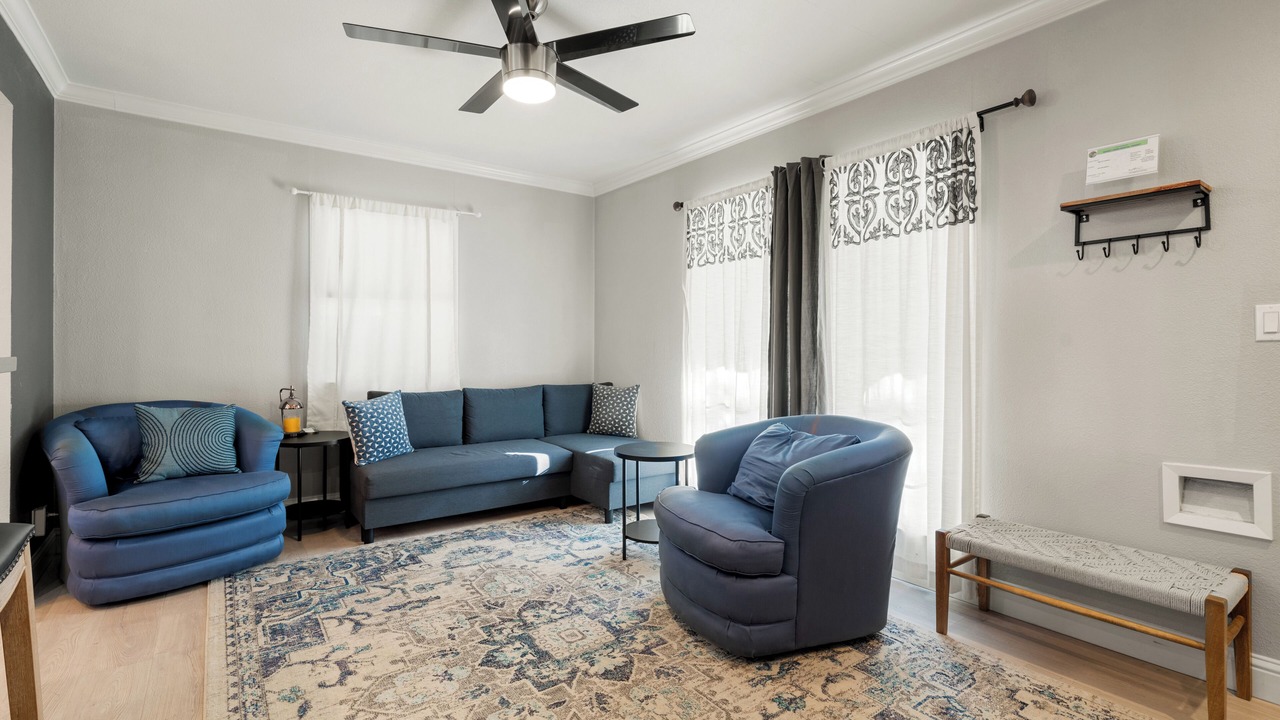 Photo of Livingroom in Southeastern Sacramento