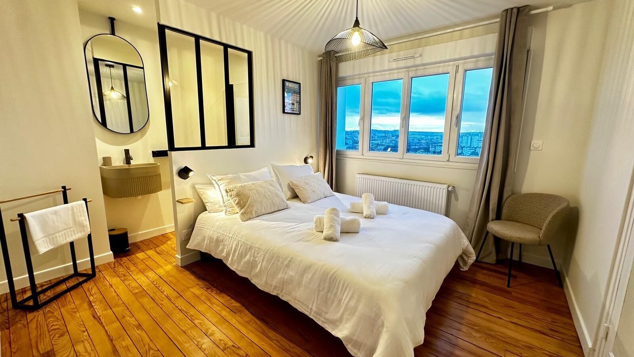 Photo of Bedroom in Brequerecque