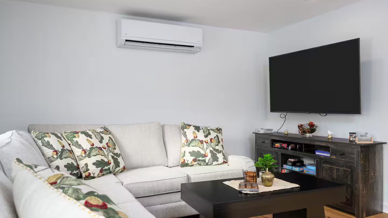 Photo of Livingroom in East Jewett