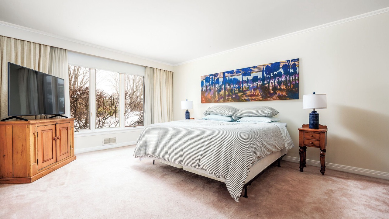 Photo of Bedroom in Hudson