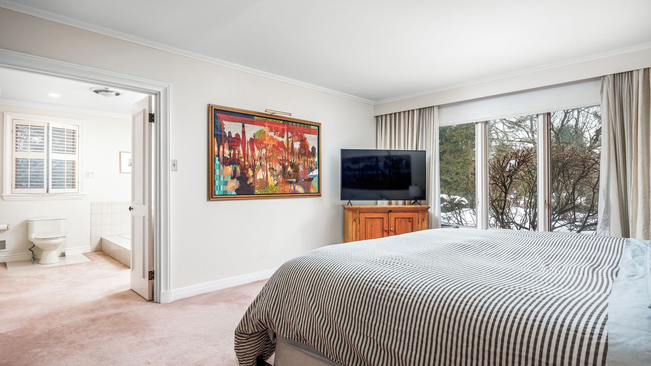 Photo of Bedroom in Hudson