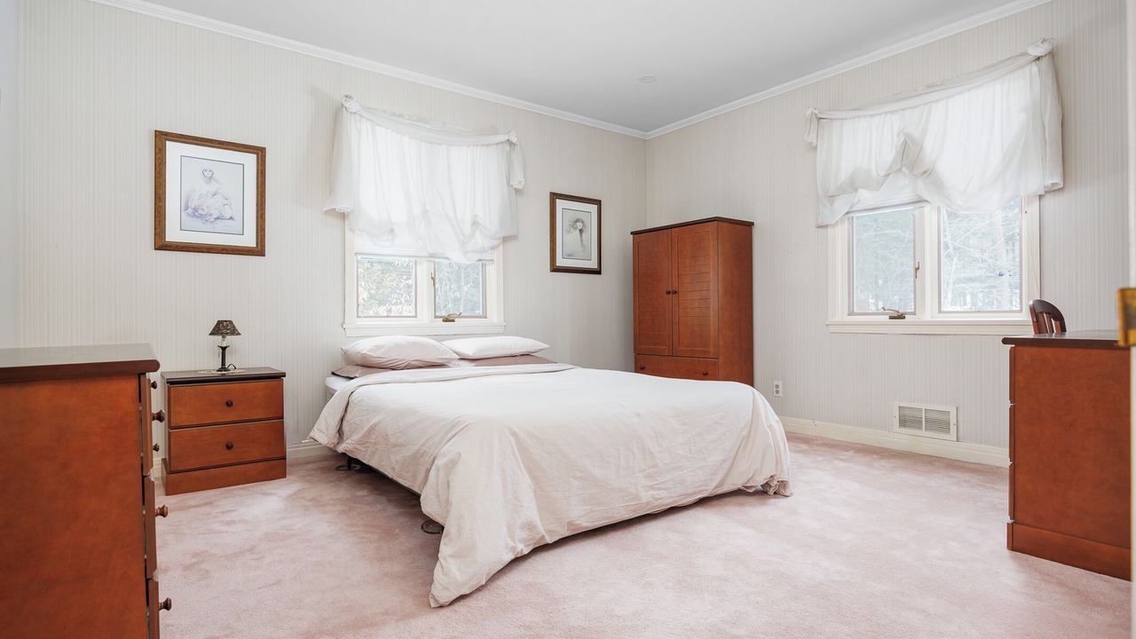 Photo of Bedroom in Hudson