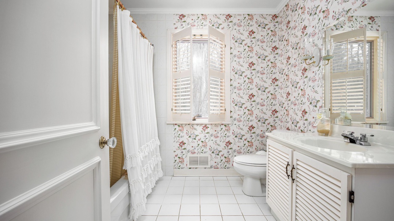 Photo of Bathroom in Hudson