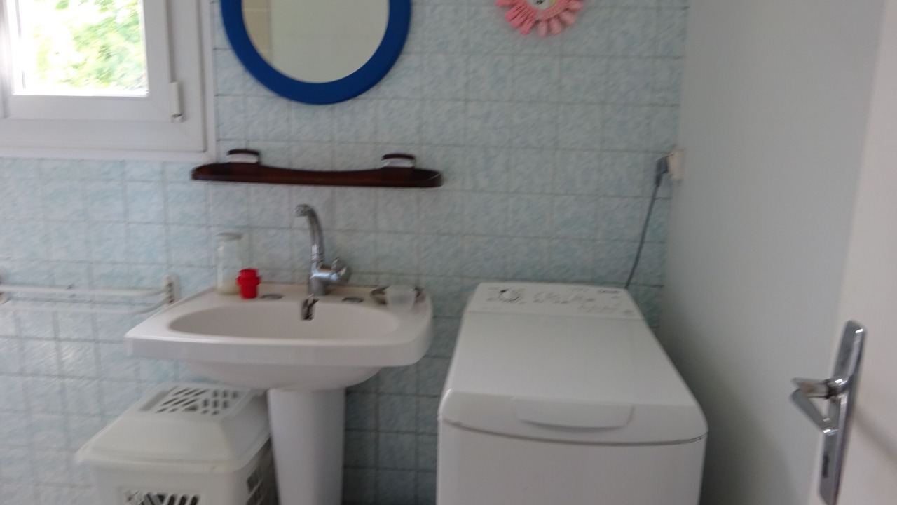 Photo of Bathroom in Merigny