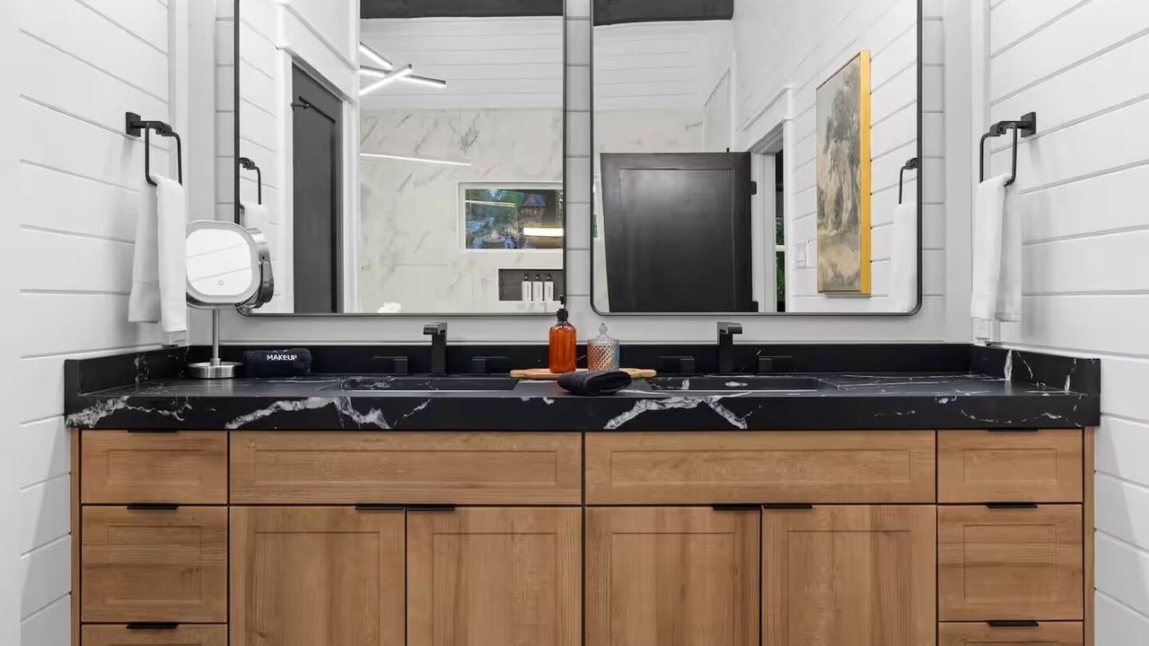 Photo of Bathroom in Hochatown