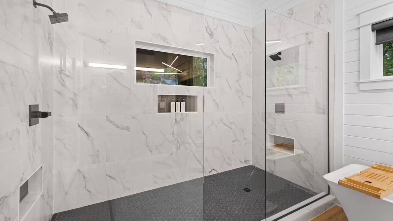 Photo of Bathroom in Hochatown