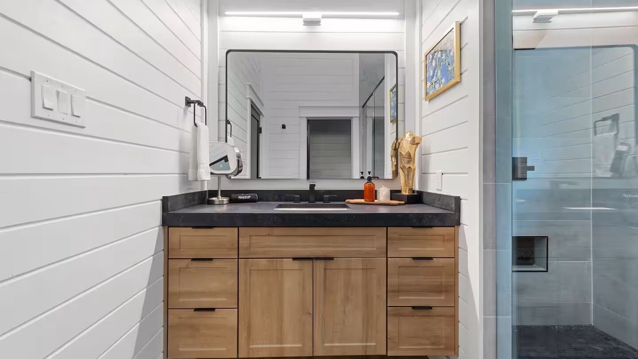 Photo of Bathroom in Hochatown