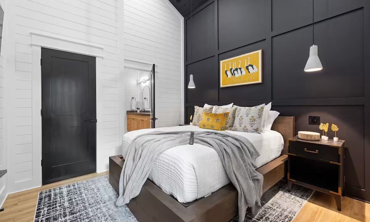 Photo of Bedroom in Hochatown