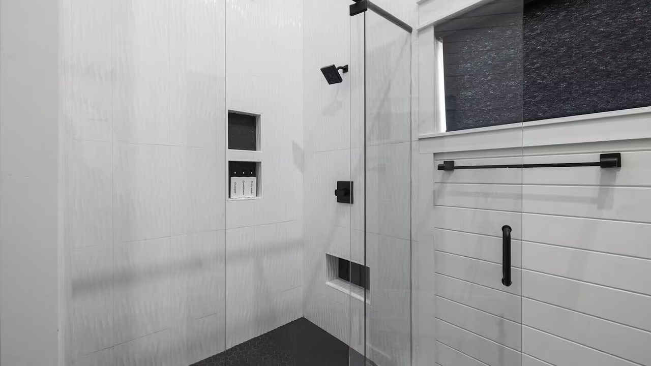 Photo of Bathroom in Hochatown
