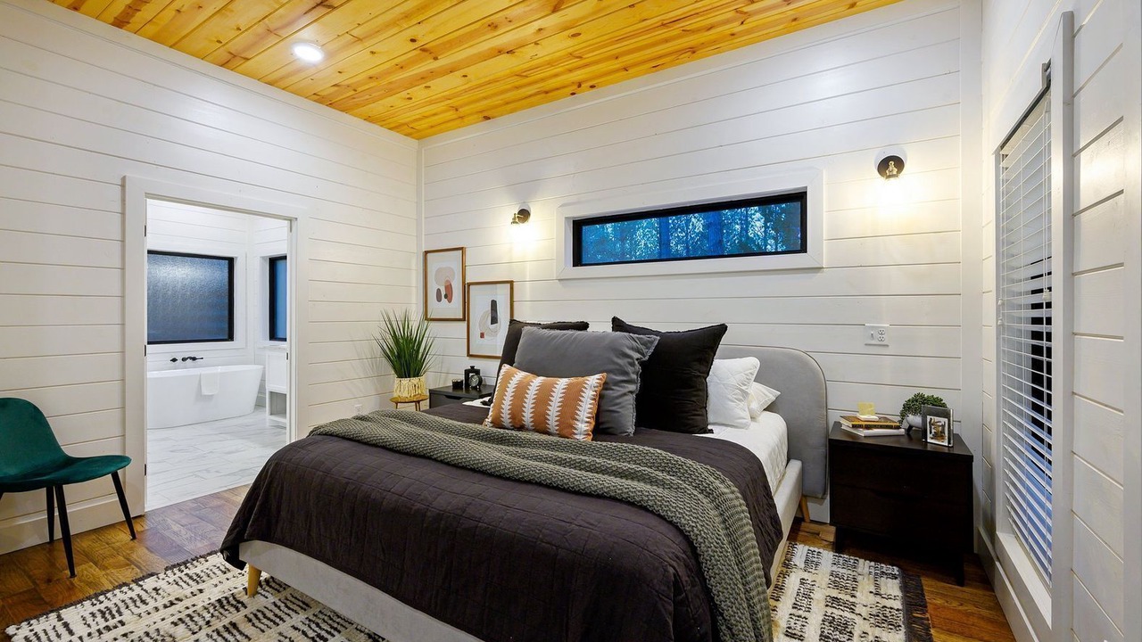 Photo of Bedroom in Hochatown