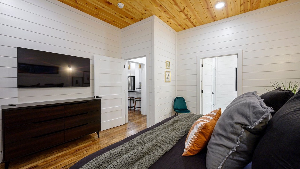 Photo of Bedroom in Hochatown