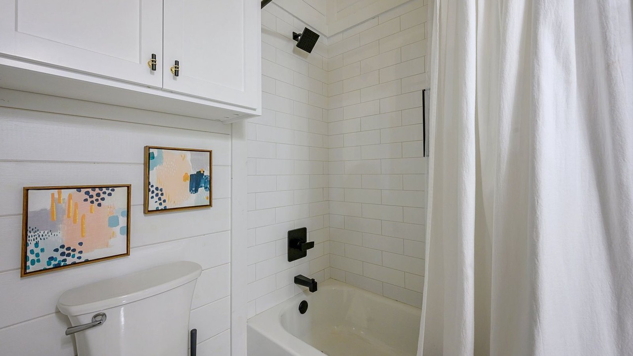 Photo of Bathroom in Hochatown