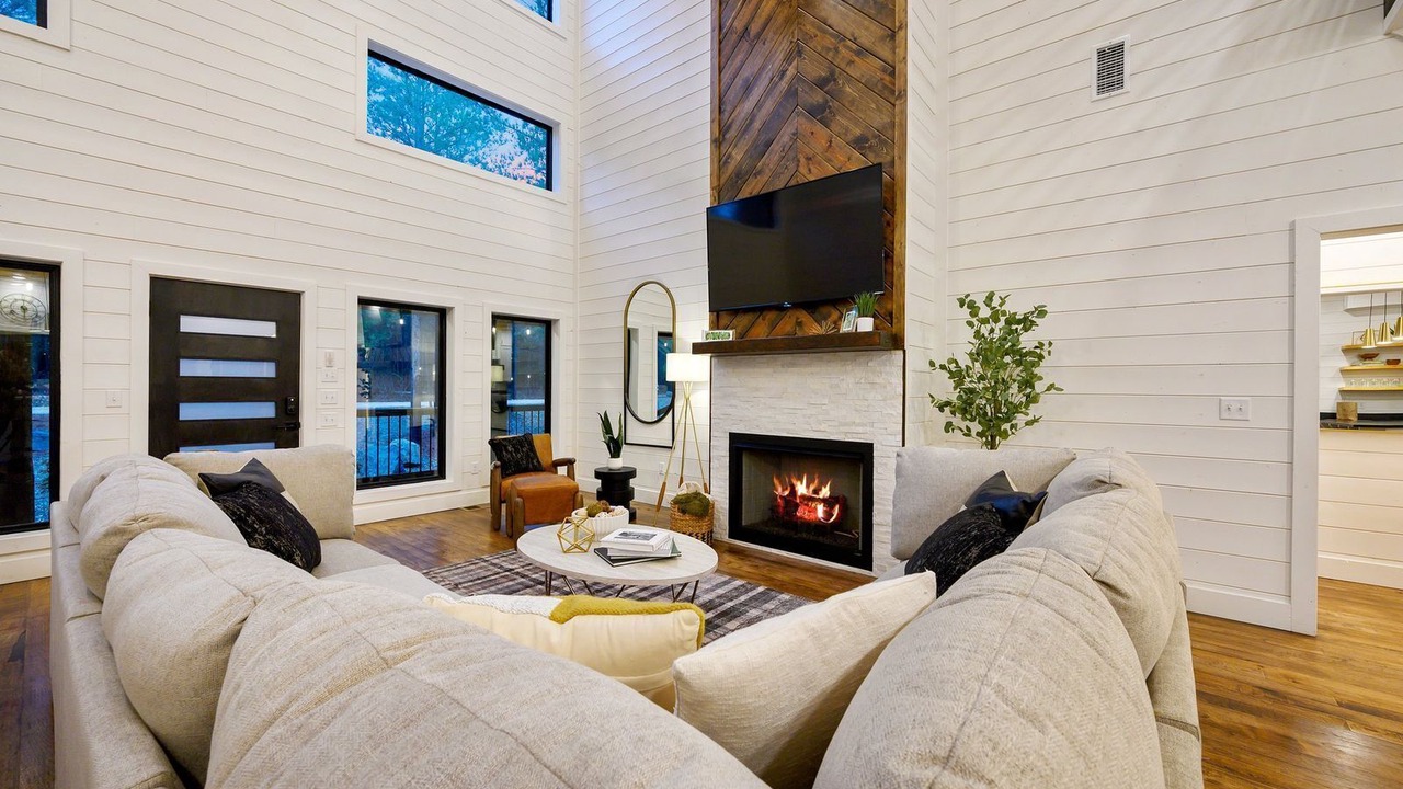 Photo of Livingroom in Hochatown