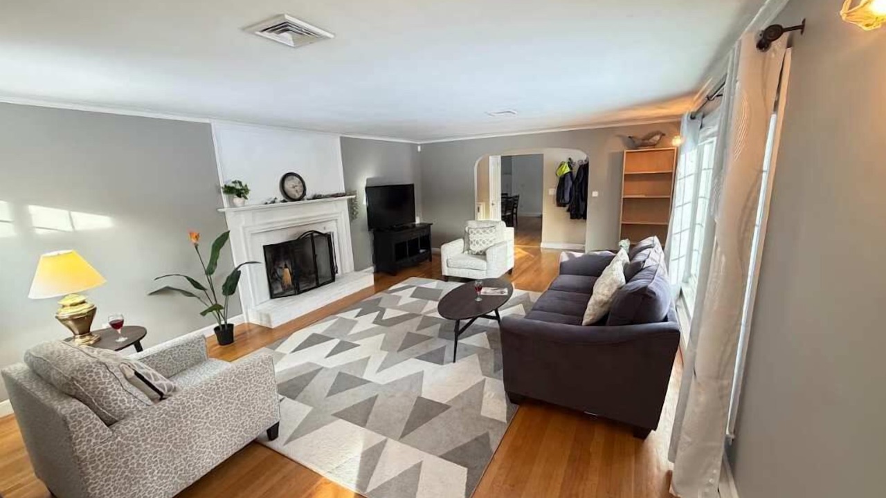 Photo of Livingroom in Framingham