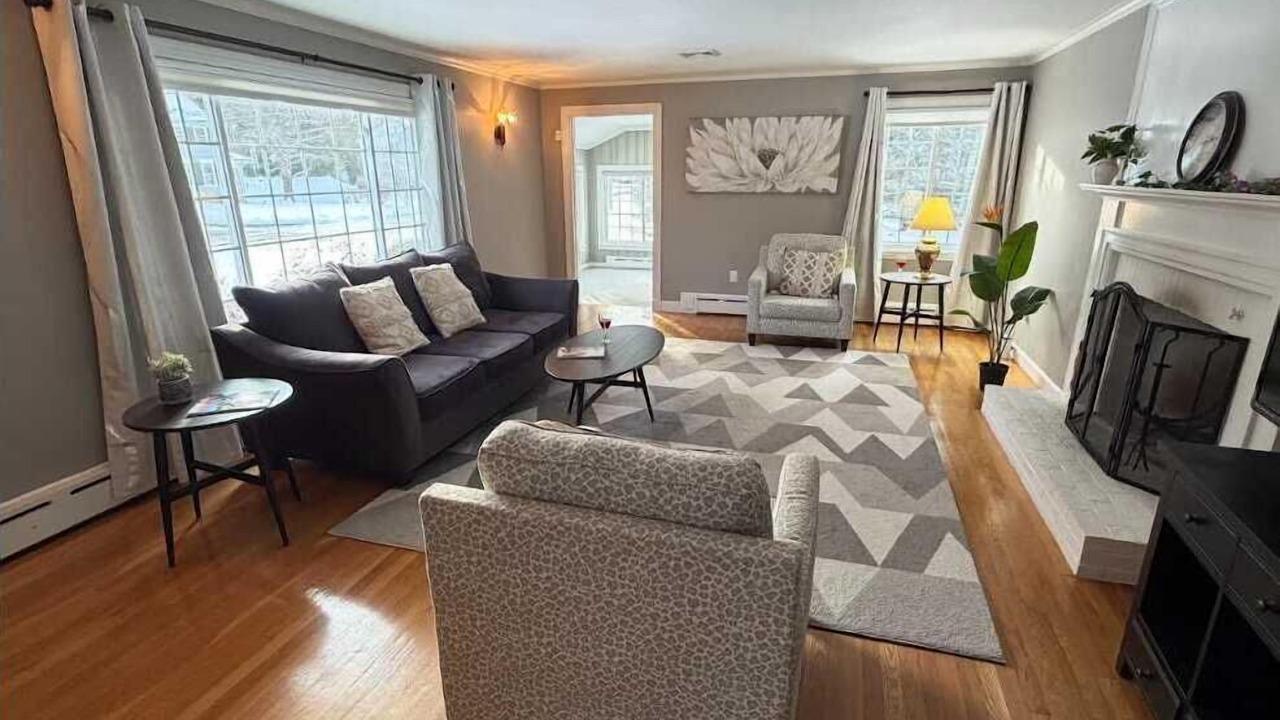 Photo of Livingroom in Framingham