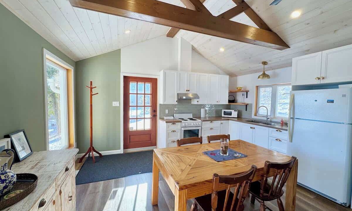 Photo of Kitchen in Sainte-Therese-de-la-Gatineau
