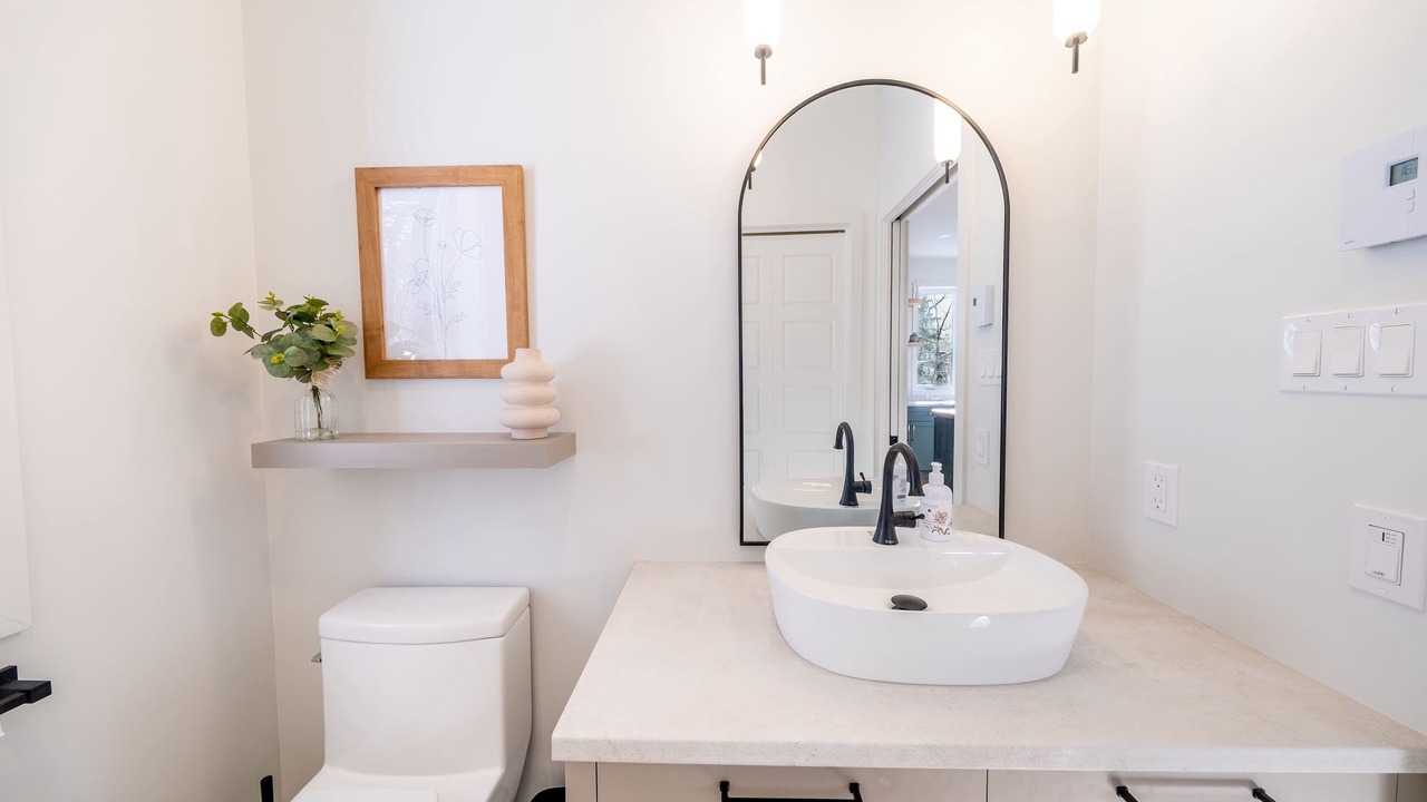 Photo of Bathroom in Saint-Philemon