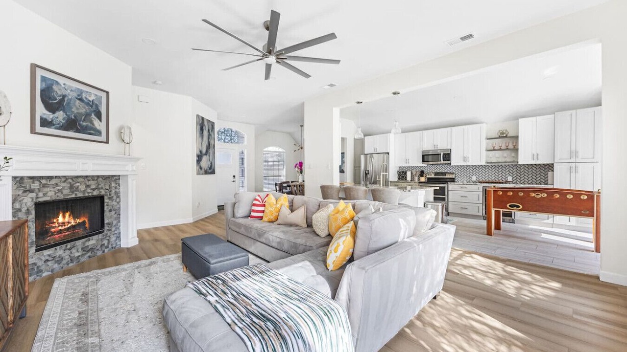 Photo of Livingroom in Allen