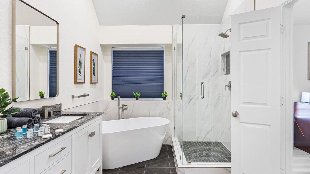 Photo of Bathroom in Allen