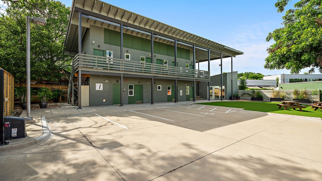 Photo of Outdoor in Bouldin