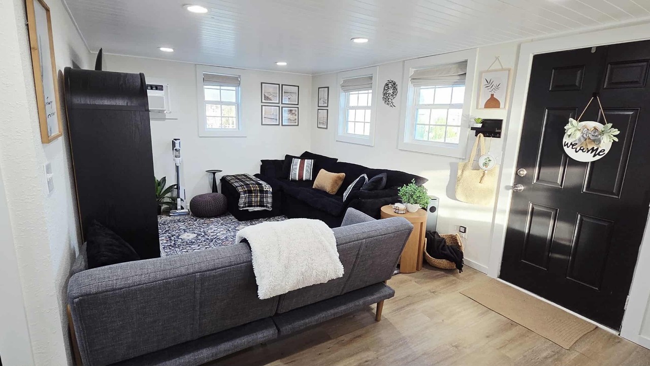 Photo of Livingroom in Crystal Beach