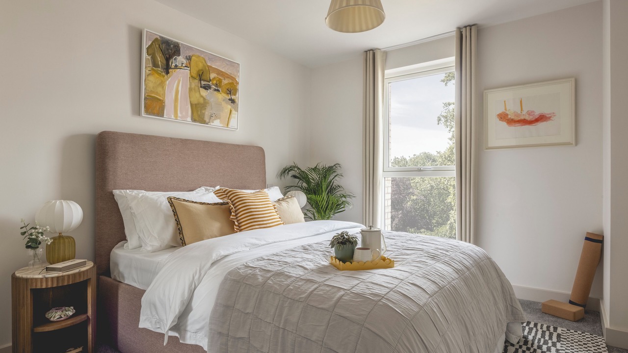 Photo of Bedroom in Girton